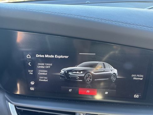 Used 2024 Alfa Romeo Giulia Ti image 38