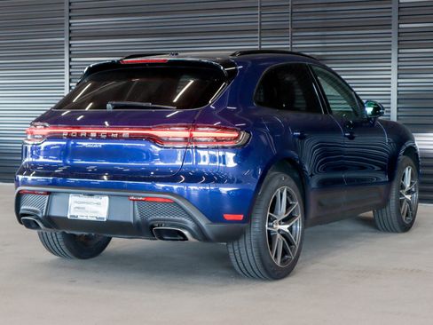 Certified 2024 Porsche Macan image 10