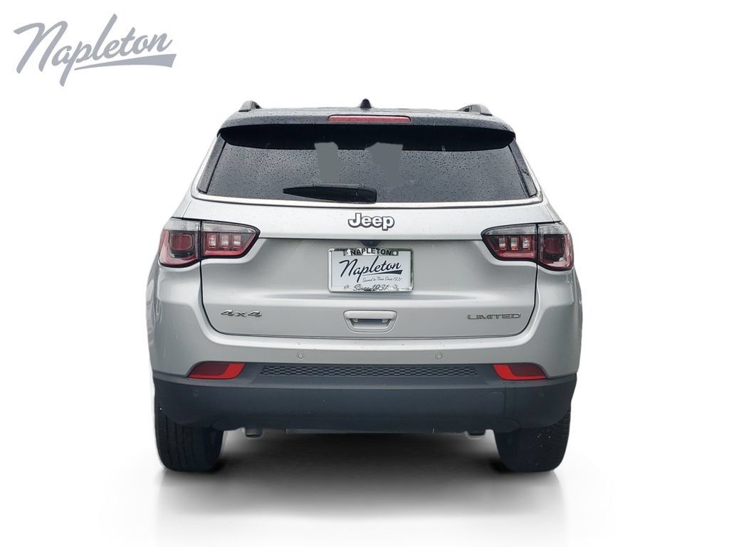 Used 2025 Jeep Compass Limited AWD/4WD image 4