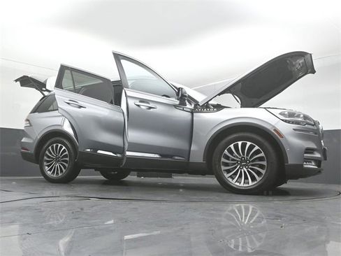 Used 2022 Lincoln Aviator Reserve w/ Equipment Group 201A image 60