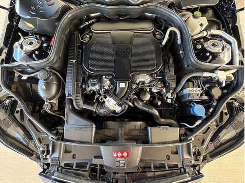 Used 2014 Mercedes-Benz E 350 4MATIC Sedan image 32