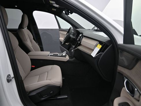 New 2026 Volvo XC90 B6 Plus AWD/4WD image 14