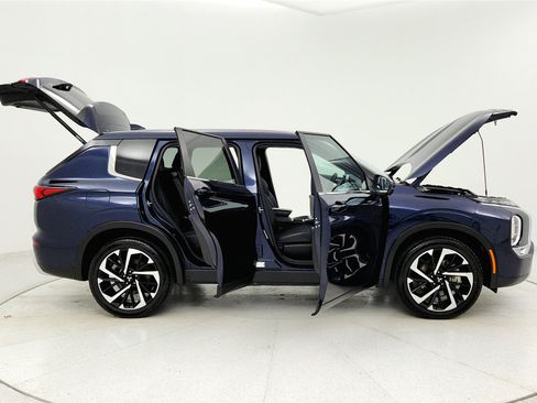 Used 2024 Mitsubishi Outlander FWD image 34