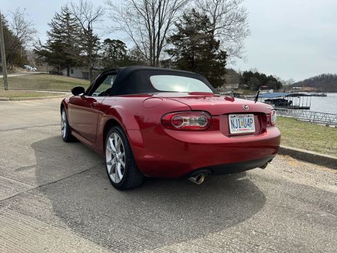 Used 2015 MAZDA MX-5 Miata Grand Touring w/ Premium Package image 9
