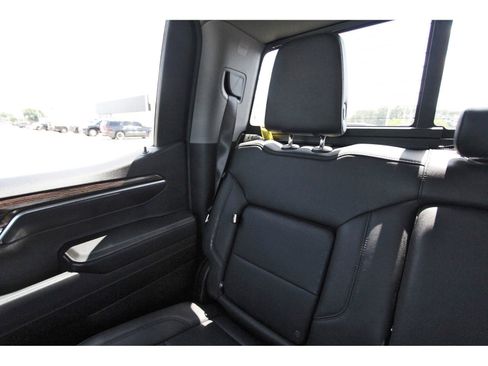Used 2024 GMC Sierra 1500 Elevation w/ Elevation Premium Package AWD/4WD image 14