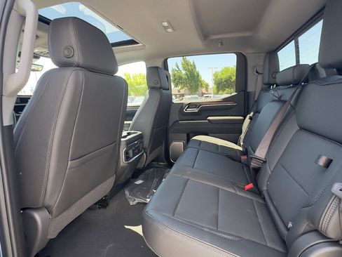 New 2026 GMC Sierra 1500 Denali AWD/4WD image 9