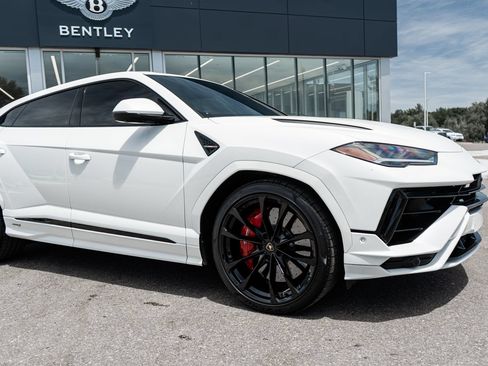 Used 2024 Lamborghini Urus S AWD/4WD image 19