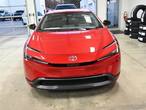 New 2026 Toyota Prius LE image 2