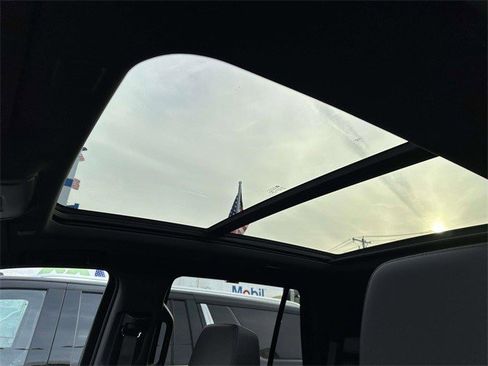 Certified 2022 Chevrolet Tahoe LT w/ Luxury Package image 21