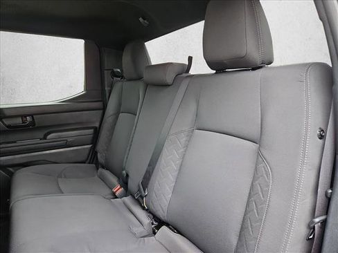 Used 2025 Toyota Tacoma SR5 AWD/4WD image 18