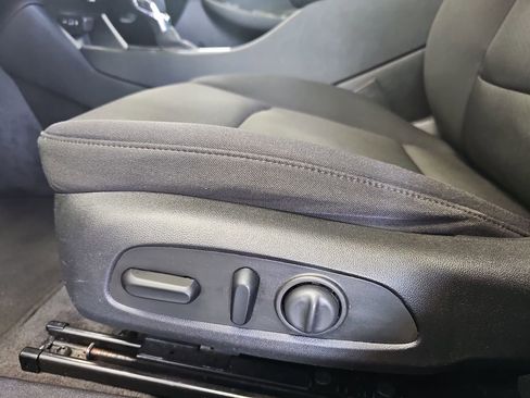 Used 2023 Chevrolet Malibu LT image 27