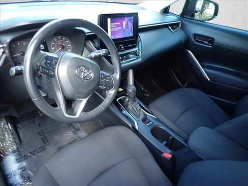 Used 2023 Toyota Corolla Cross LE w/ Moonroof Package AWD/4WD image 10