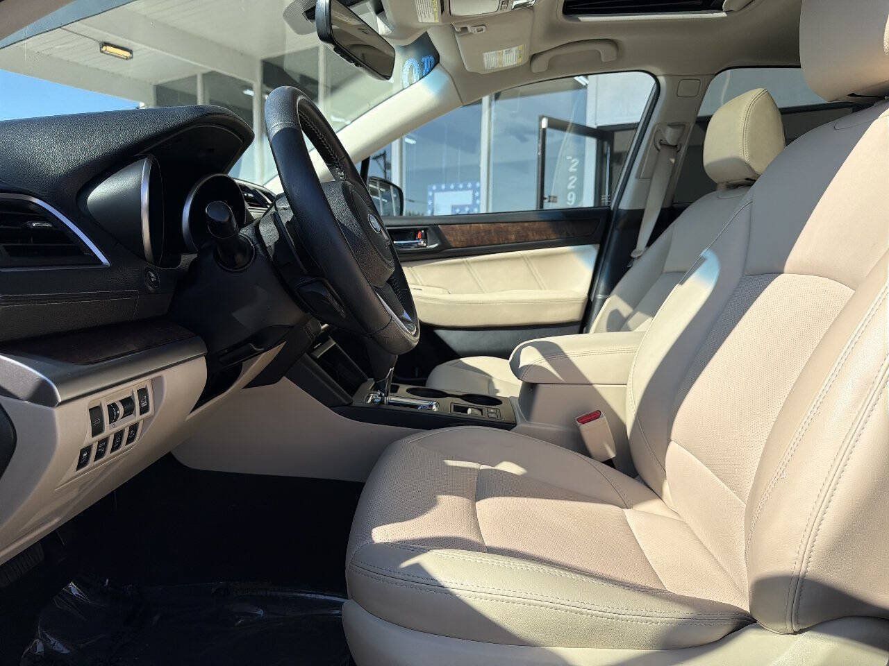 Used 2018 Subaru Outback 2.5i Limited AWD/4WD image 29