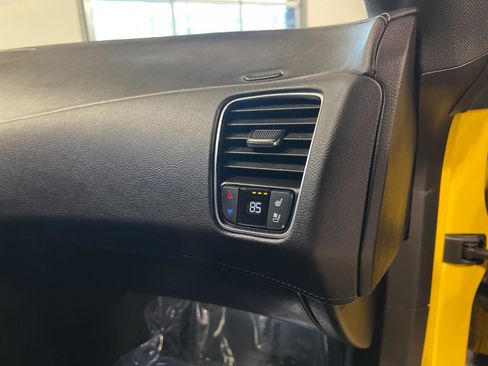 Used 2016 Chevrolet Corvette Stingray Coupe w/ 2LT Preferred Equipment Group image 34