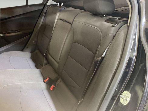 Used 2019 Chevrolet Cruze LT FWD image 15