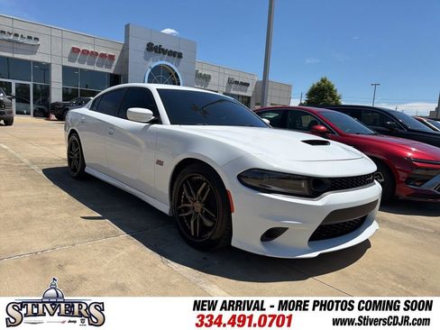 Used 2022 Dodge Charger Scat Pack w/ Plus Group RWD image 1