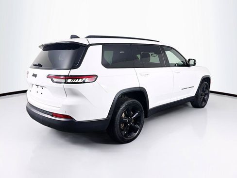 Used 2023 Jeep Grand Cherokee L Laredo AWD/4WD image 11
