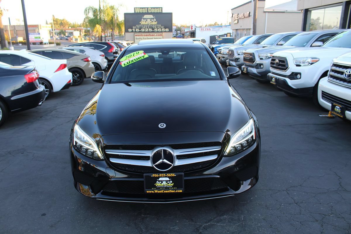 Used 2019 Mercedes-Benz C 300 Sedan image 3