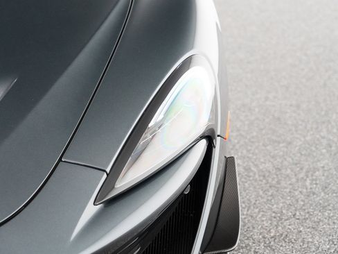 Used 2020 McLaren 620R RWD image 44