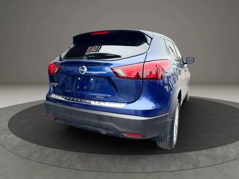 Used 2018 Nissan Rogue Sport S w/ S Appearance Package image 12