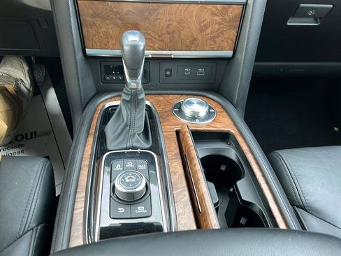 Used 2021 Nissan Armada SL w/ Captain's Chairs Package image 22