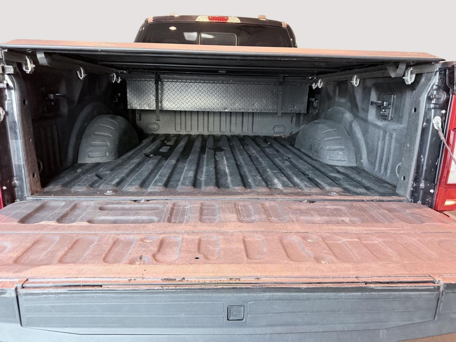 Used 2022 Ford F350 Lariat w/ Lariat Ultimate Package AWD/4WD image 15