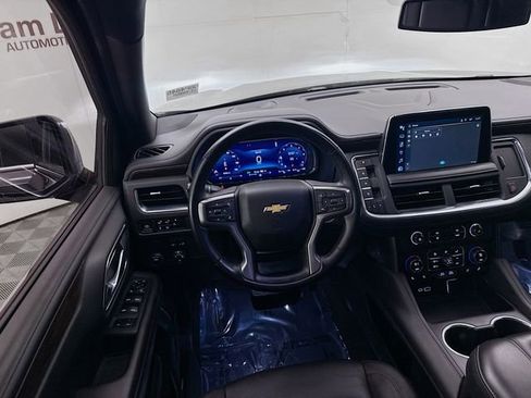 Used 2023 Chevrolet Suburban LT w/ Luxury Package image 24