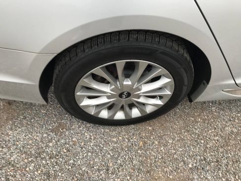 Used 2015 Hyundai Sonata Limited w/ Option Group 06 image 26