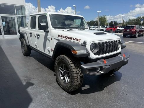 New 2025 Jeep Gladiator Mojave w/ Convenience Group image 3