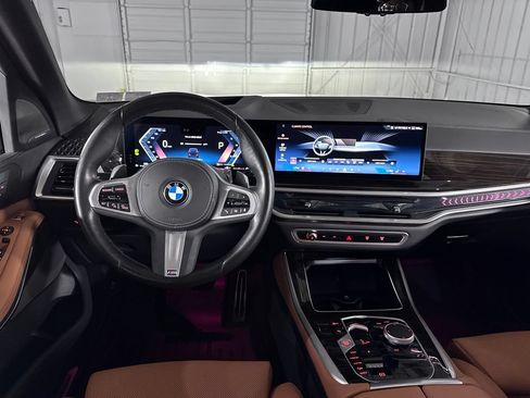 Used 2024 BMW X5 xDrive40i w/ M Sport Package AWD/4WD image 27