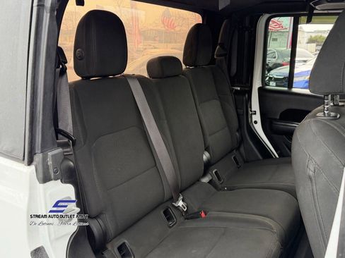 Used 2020 Jeep Gladiator Sport w/ Quick Order Package 23S image 14