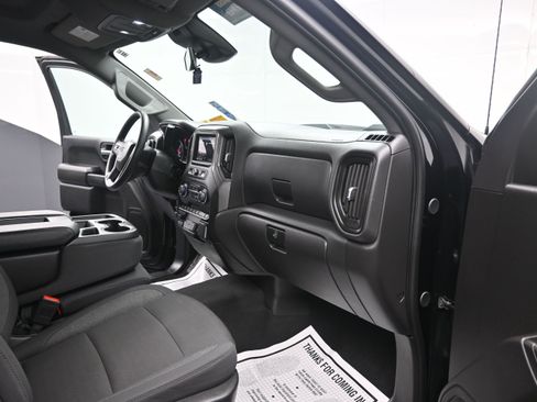 Used 2025 Chevrolet Silverado 1500 Custom Trail Boss AWD/4WD image 29