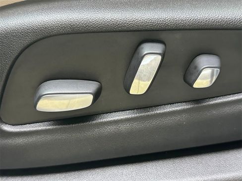 Certified 2024 Cadillac XT6 Sport w/ Technology Package image 23