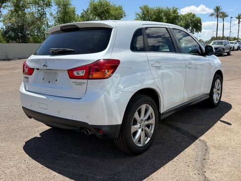 Used 2015 Mitsubishi Outlander Sport SE FWD image 3