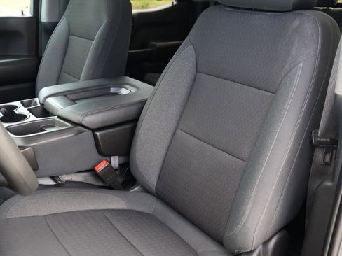 Used 2022 Chevrolet Silverado 1500 Custom image 13