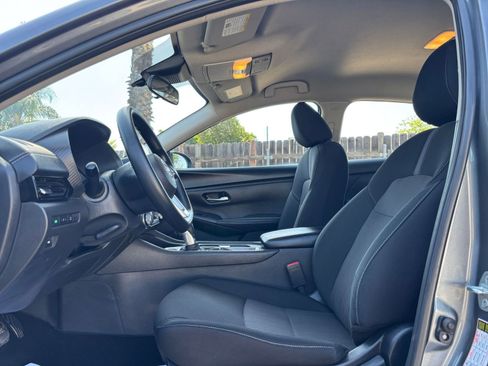 Used 2025 Nissan Sentra SV FWD image 25