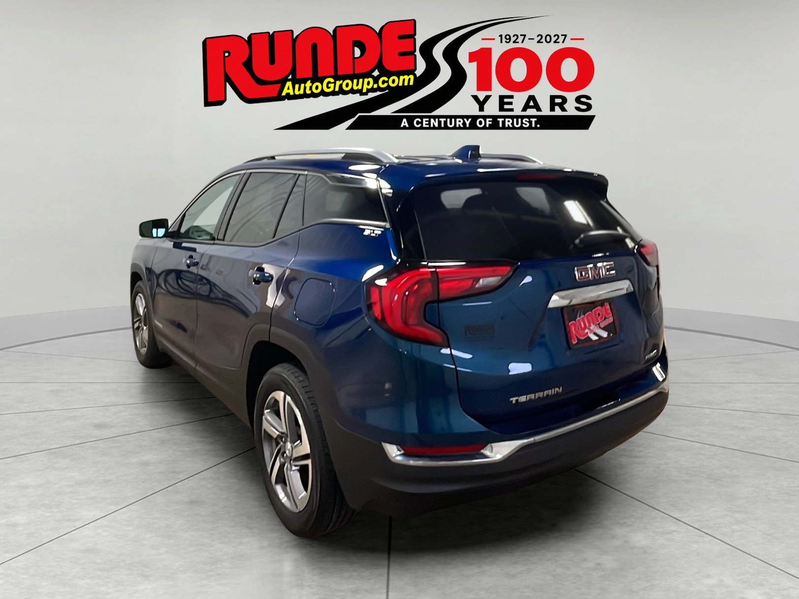 Used 2020 GMC Terrain SLT AWD/4WD image 3