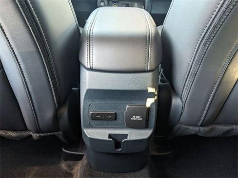 New 2025 Ford Maverick Lariat w/ Black Appearance Package image 13