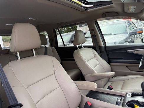 Used 2017 Honda Pilot EX-L image 17
