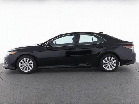 Used 2024 Toyota Camry LE FWD image 6