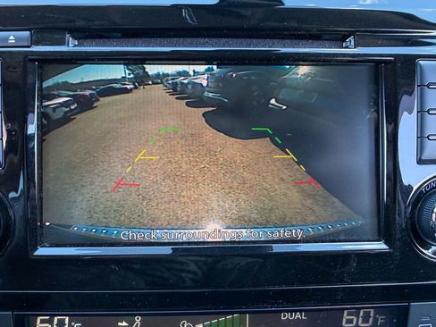 Certified 2020 Nissan Rogue SV image 12