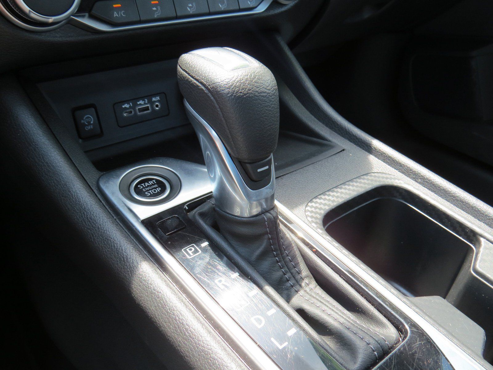 Used 2024 Nissan Sentra SV FWD image 19