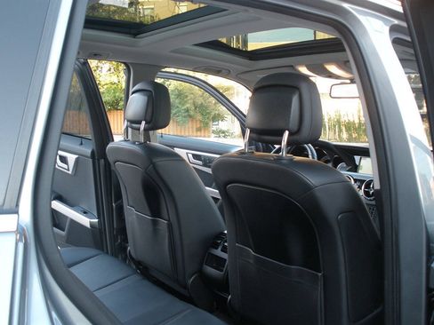 Used 2015 Mercedes-Benz GLK 350 4MATIC image 34