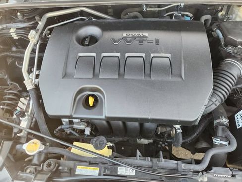 Used 2014 Toyota Corolla LE FWD image 31