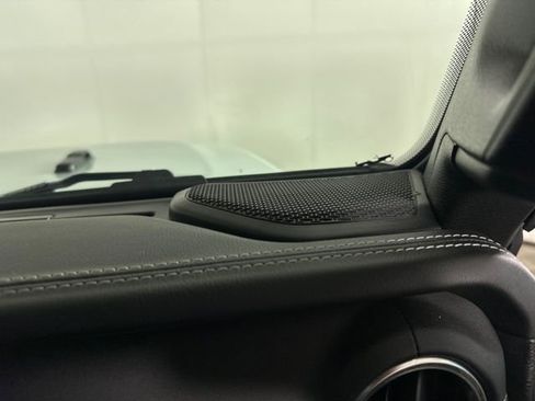 Used 2023 Jeep Wrangler Unlimited Sahara w/ Cold Weather Group image 29