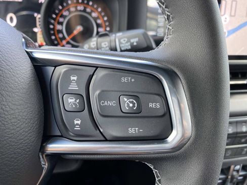 New 2026 Jeep Wrangler Unlimited Sahara AWD/4WD image 16