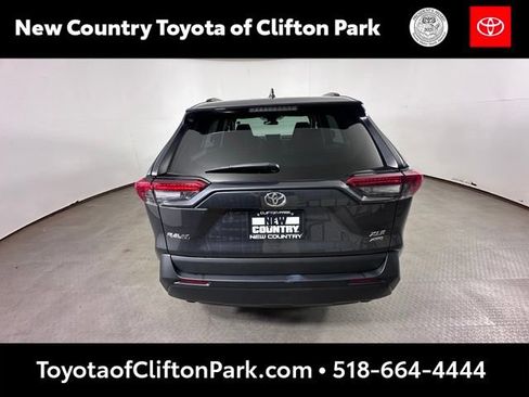 Used 2024 Toyota RAV4 XLE AWD/4WD image 4