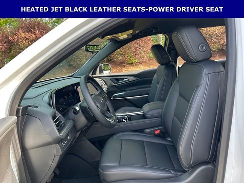 New 2026 Chevrolet Traverse LT w/ Midnight/Sport Edition FWD image 5