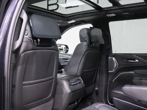 Certified 2023 Cadillac Escalade Sport Platinum w/ LPO, ONYX Package image 20