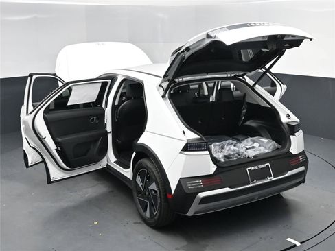 New 2026 Hyundai Ioniq 5 SEL image 15
